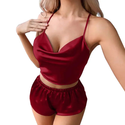 Conjunto Loungewear Cetim Romântico com Babados Delicados (Top Cami + Shorts Wave)