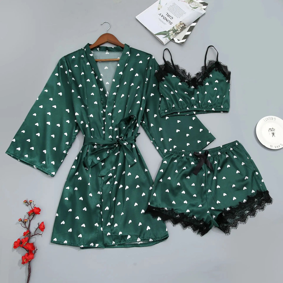 Conjunto Luxo 4 Peças Cetim Royale com Renda (Robe Kimono + Regata + Shorts + Faixa)