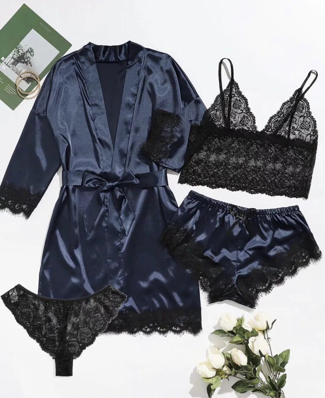 Conjunto Luxo 4 Peças Cetim Royale com Renda (Robe Kimono + Regata + Shorts + Faixa)