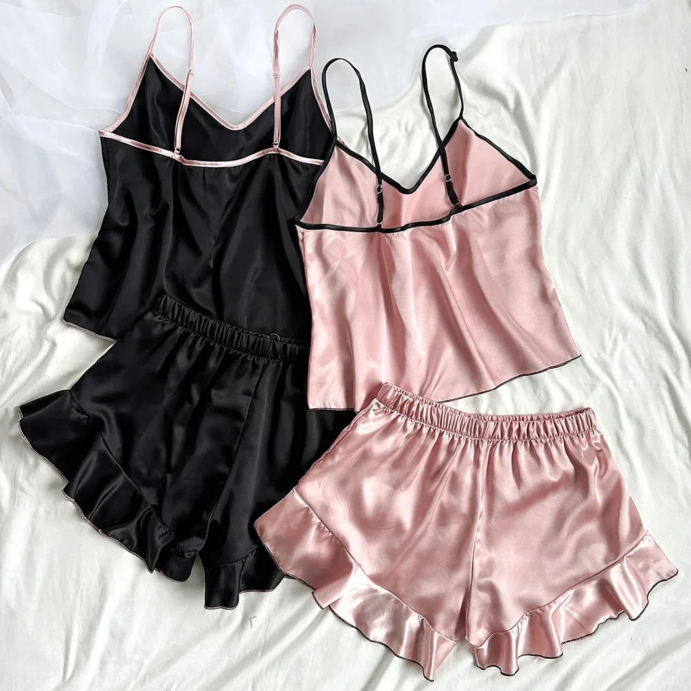 Conjunto Pijama Babados Sweet Tie (Regata Decote V + Shorts com Laço Acetinado)